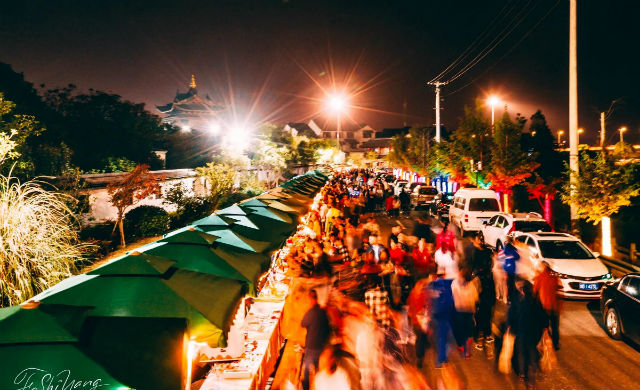 在绍兴上虞中华孝德园的这个风情街夜市是我见过最特别的而且每周只有