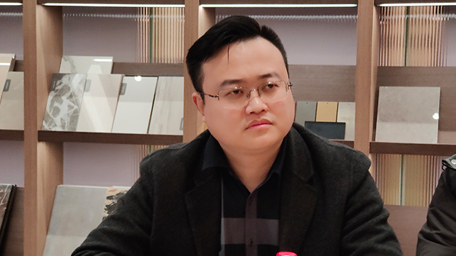 九鼎装饰集团总裁周帅一行莅临绍兴公司指导工作