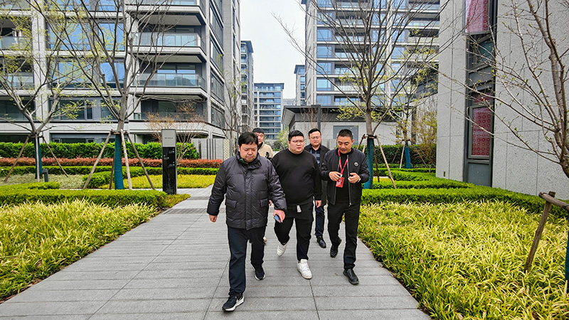 九鼎装饰集团总裁周帅一行莅临绍兴公司指导工作