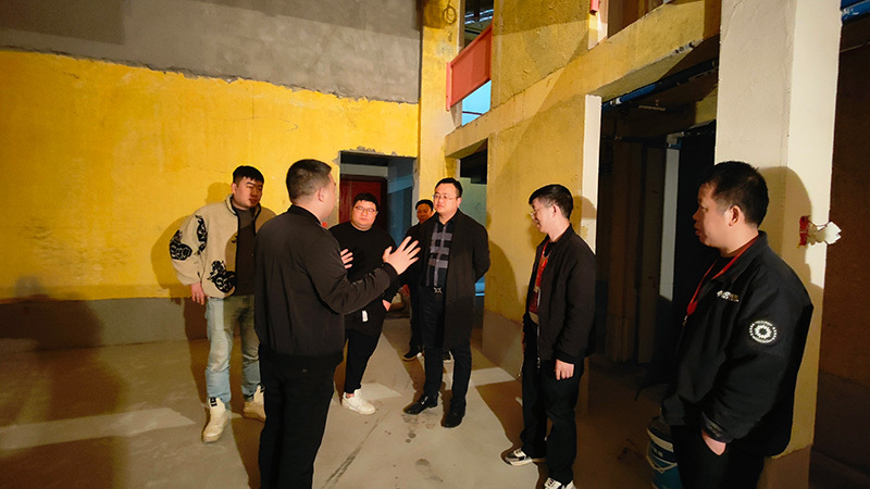 九鼎装饰集团总裁周帅一行莅临绍兴公司指导工作